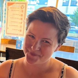 Meet your Posher, Maja